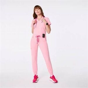 Figs Fight Club Pink Catarina - One-Pocket Scrub Top Size Small